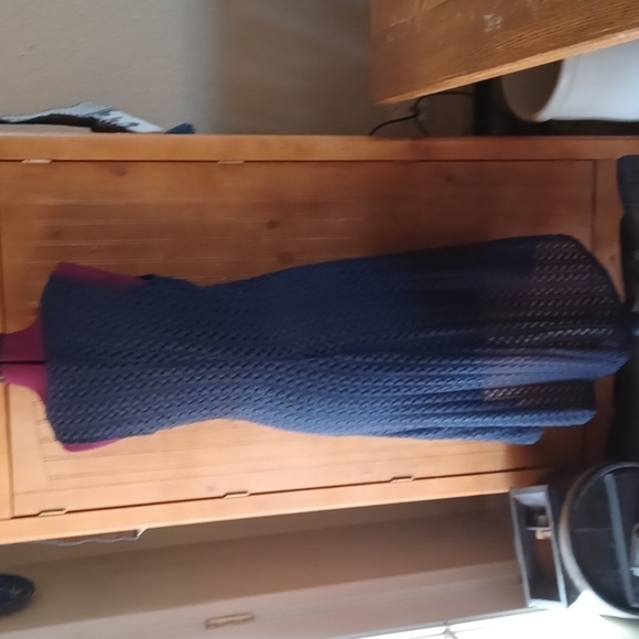 A U W SLEEVELESS CROCHETED HILO DRESS - Picture 5 of 8